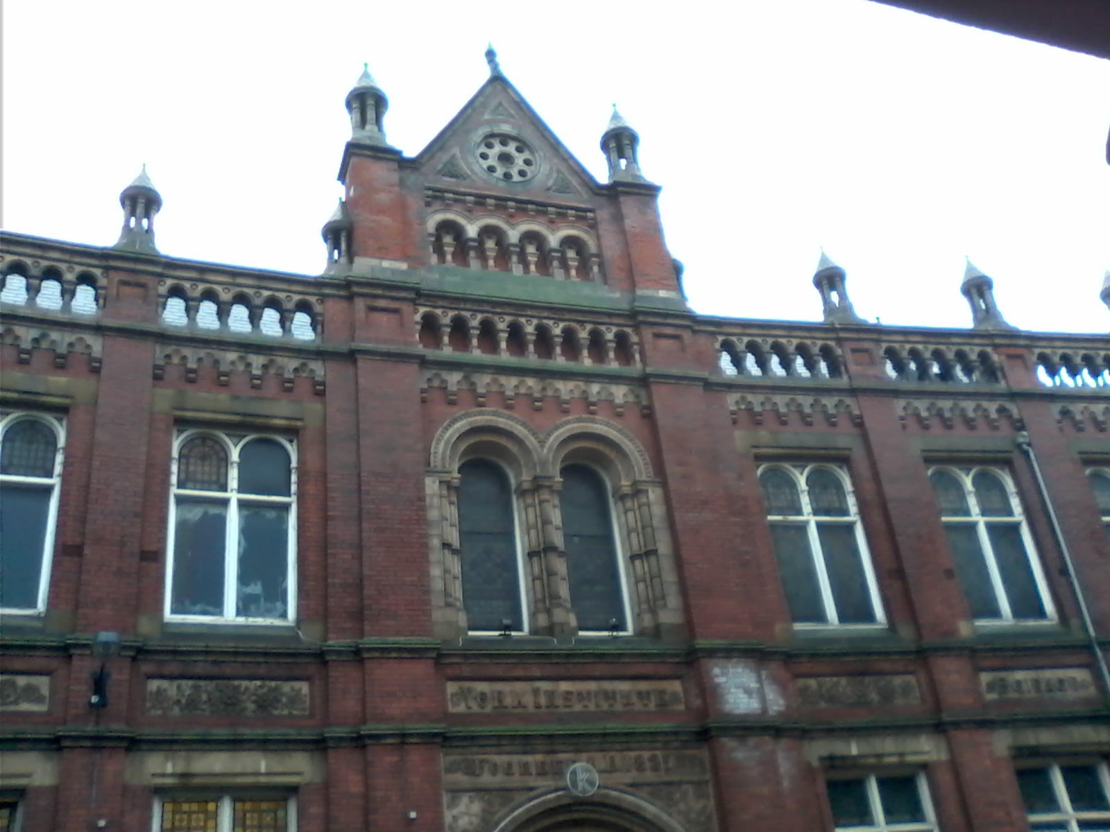 20181205 Inst 1 York Institute roof
