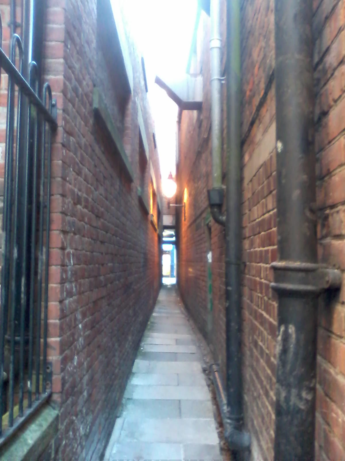 20181213 narrow narrow snickelway